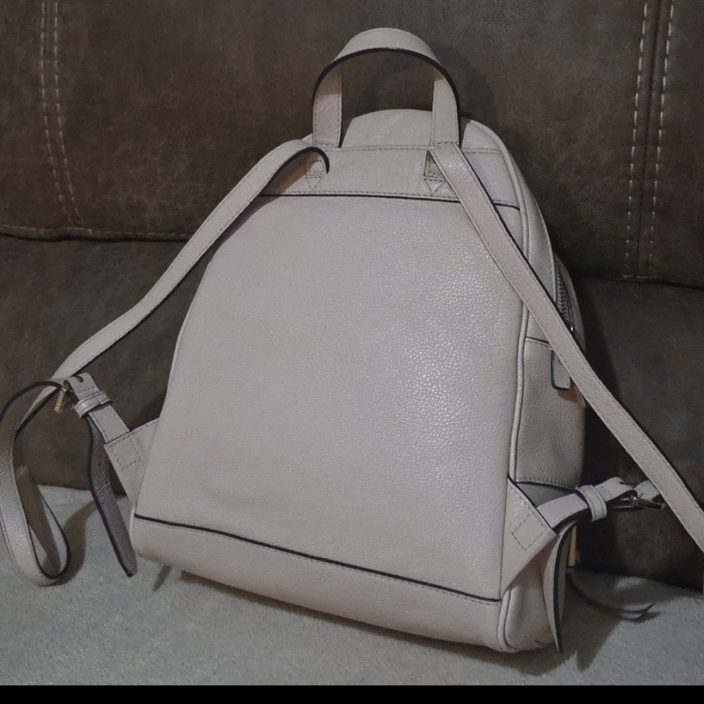Michael Kors MK Rhea Medium Leather Backpack Soft Pink Gold - Picture 5 of 7